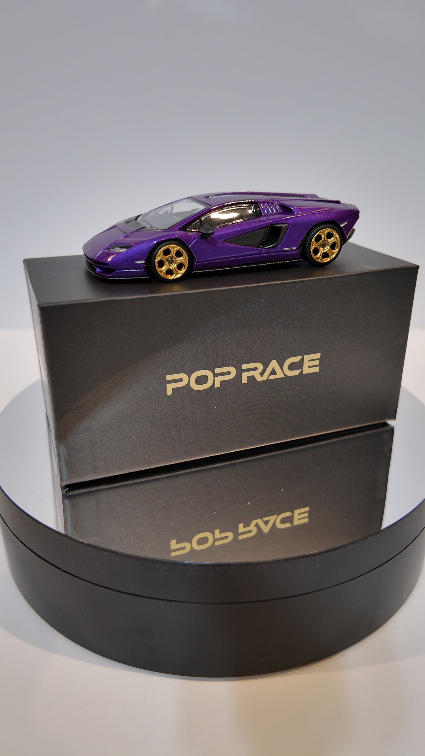 PopRace 1:64 LAMBORGHINI LPI800-4 VIOLA PASIFAE – Event special