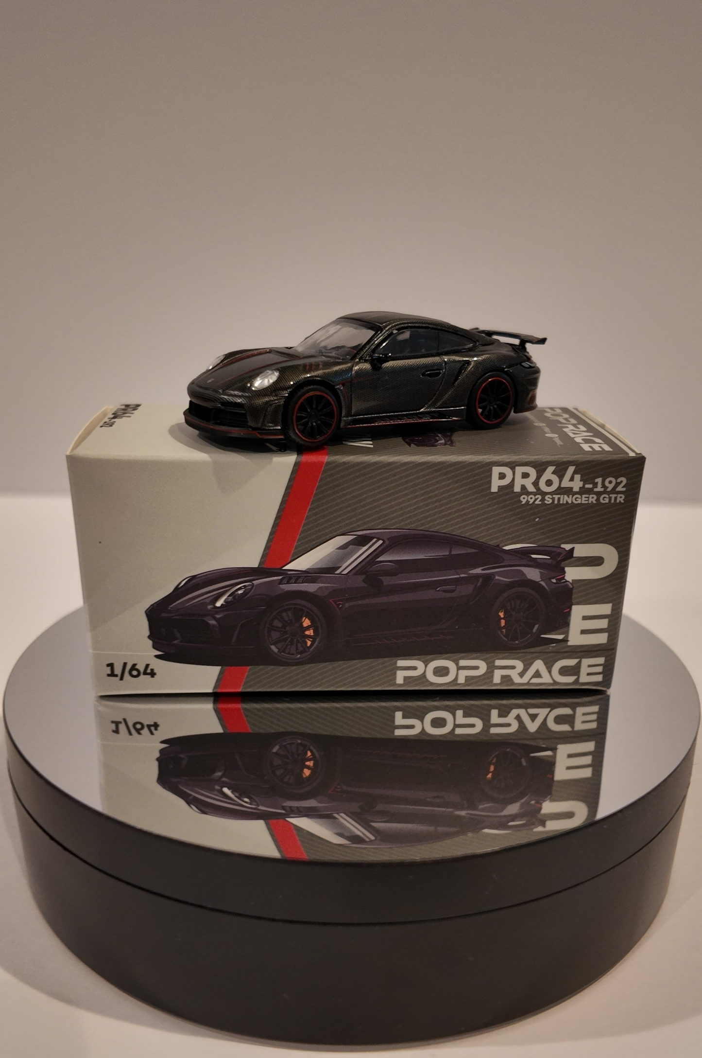 PopRace 1:64 992 Stinger GTR Carbon Edition – Redline