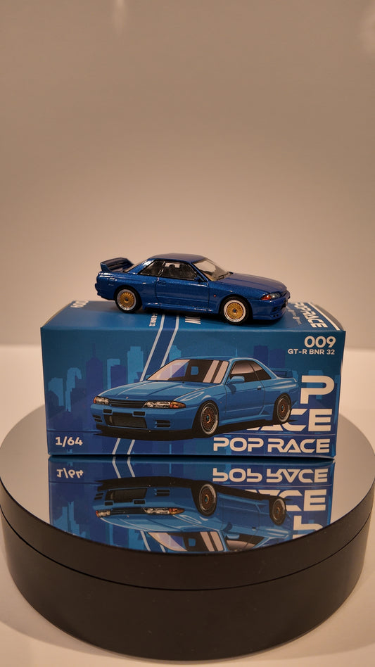 PopRace 1:64 Nissan Skyline R32 – Bayside Blue