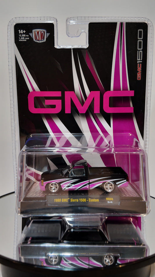 M2 Machines 1:64 1989 GMC Sierra 1500 – Custom Black Pink