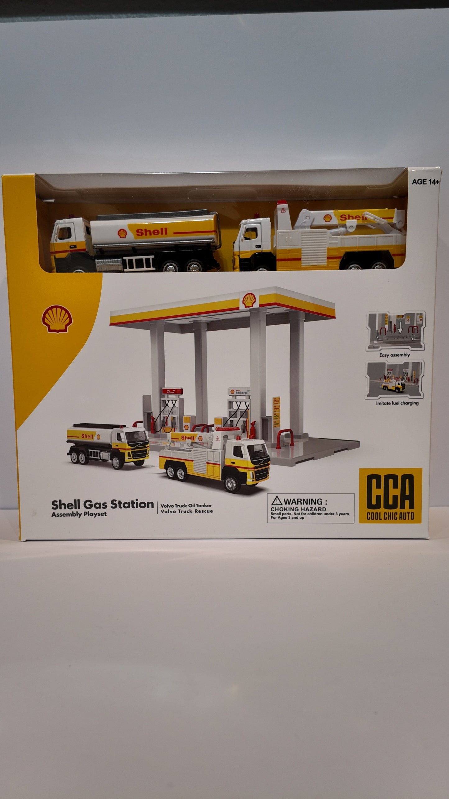 CCA 1:64 Shell Gas Station Playset with Volvo Oil Tanker & Volvo Tow Truck (9.75″ L x 5.5″ W x 5.5″ H