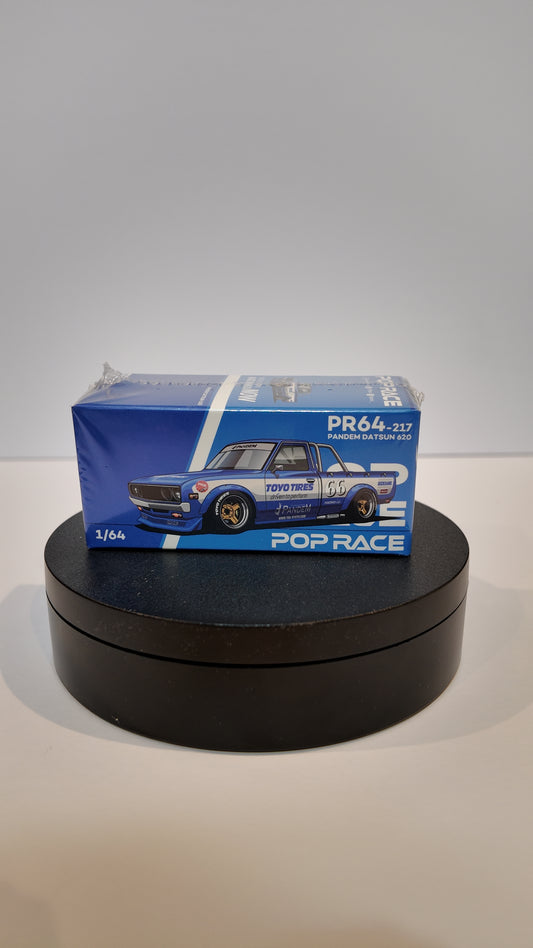 PopRace 1:64 PANDEM DATSUN 620-BLUE