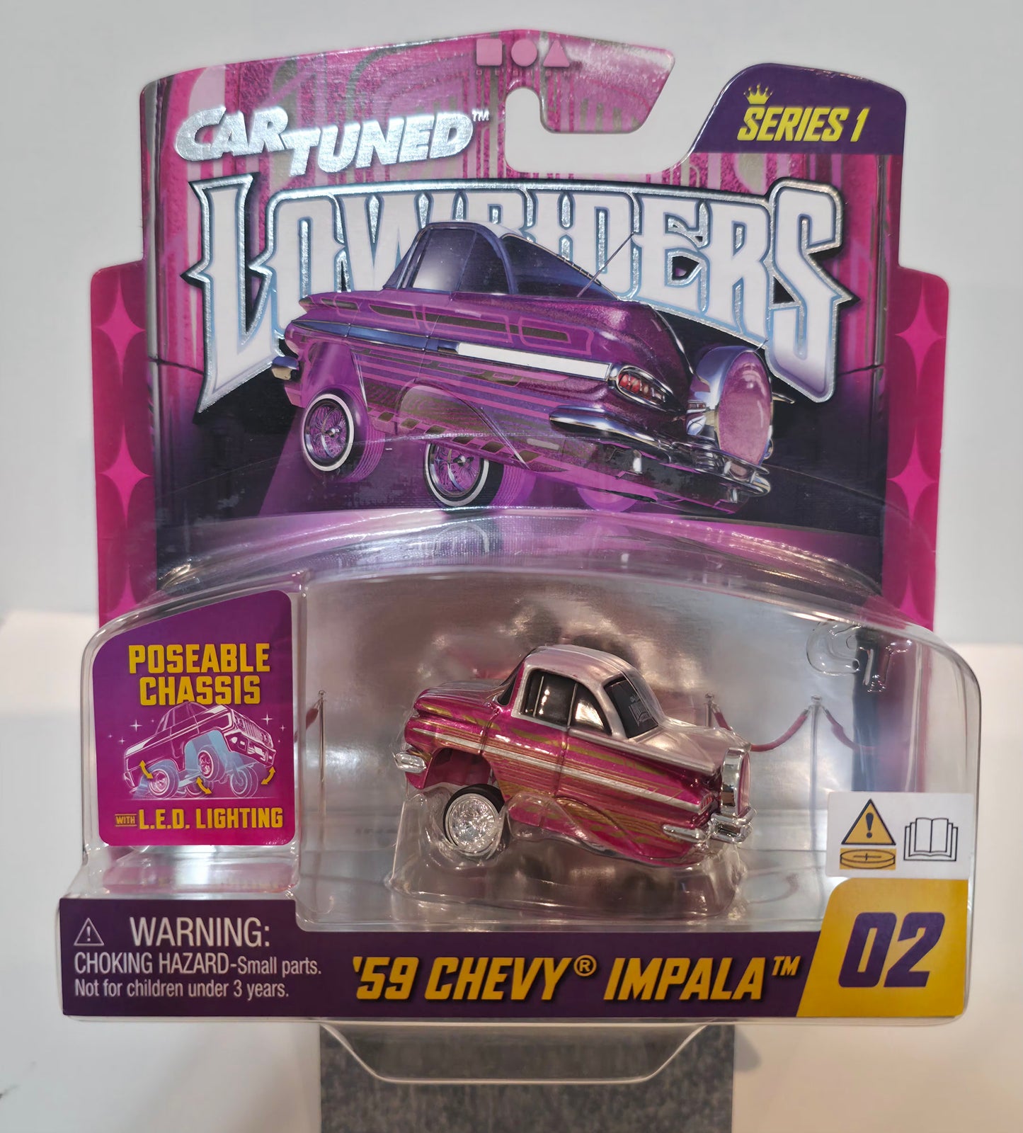 CarTuned 1:64 Lowriders SHOW GLOW Series 1 Assortment of 8 Styles 2025 – L.E.D. Light Up Chassis