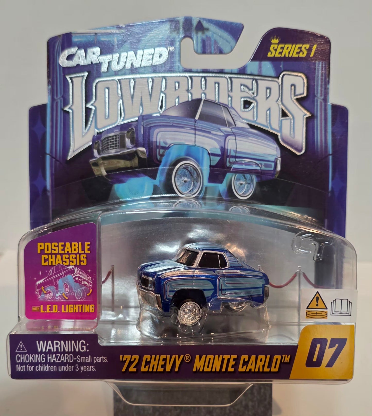 CarTuned 1:64 Lowriders SHOW GLOW Series 1 Assortment of 8 Styles 2025 – L.E.D. Light Up Chassis