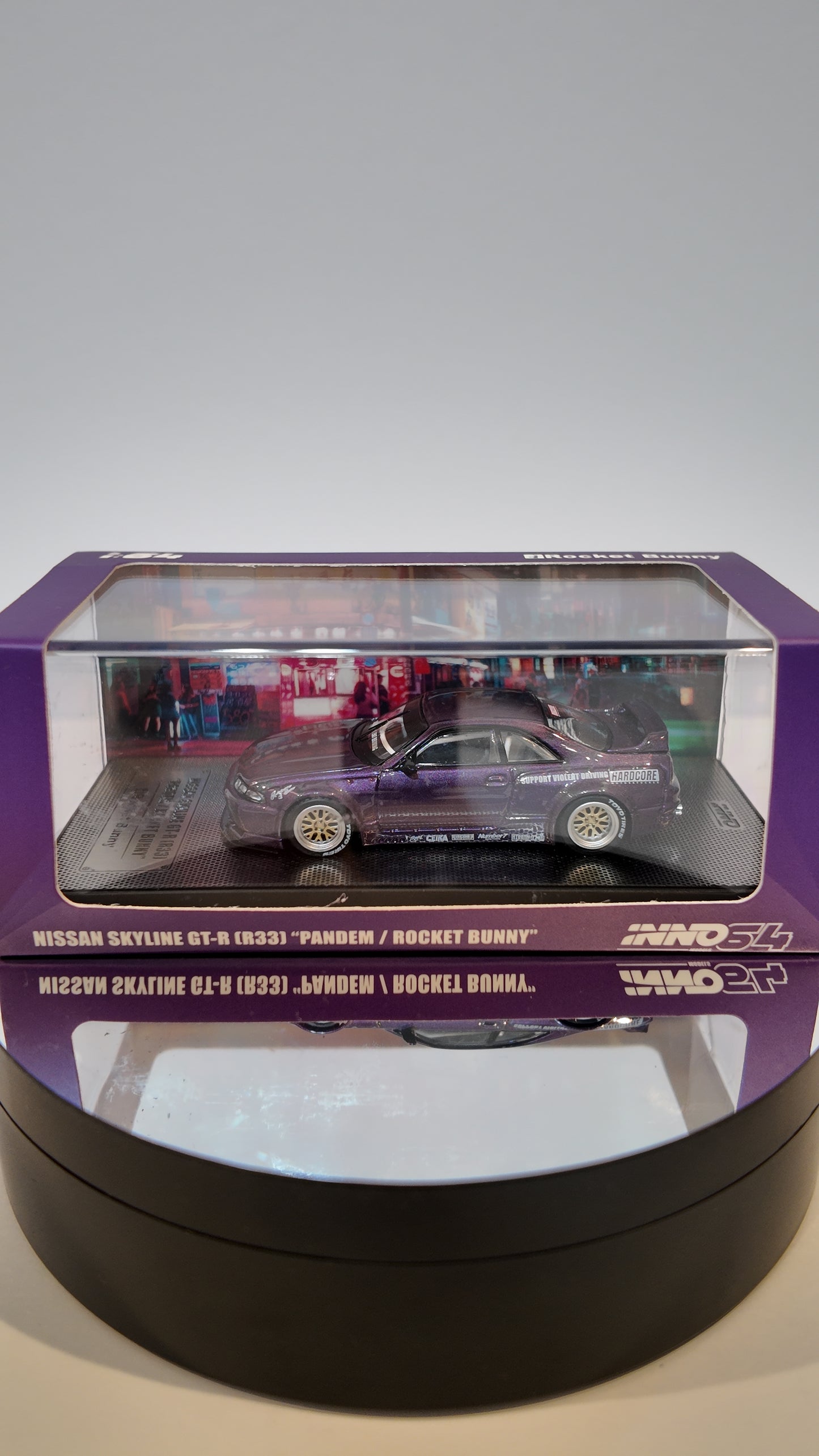 INNO64 1:64 Nissan Skyline GT-R (R33) “Pandem Rocket Bunny” – Purple