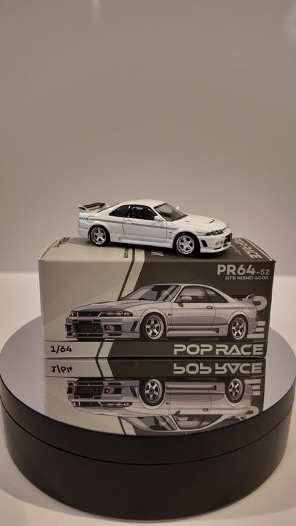 PopRace 1:64 NISSAN GT-R NISMO 400R  WHITE
