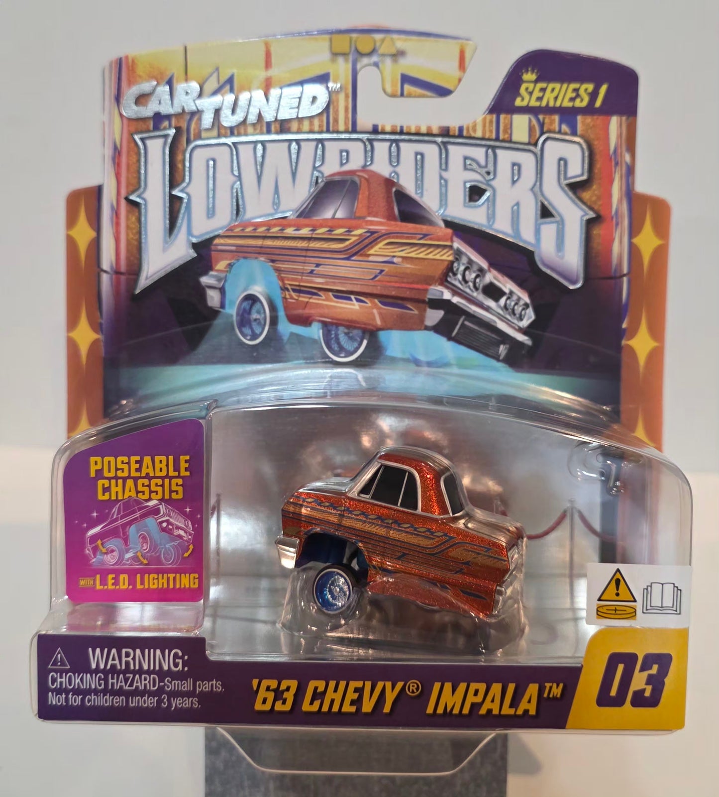 CarTuned 1:64 Lowriders SHOW GLOW Series 1 Assortment of 8 Styles 2025 – L.E.D. Light Up Chassis