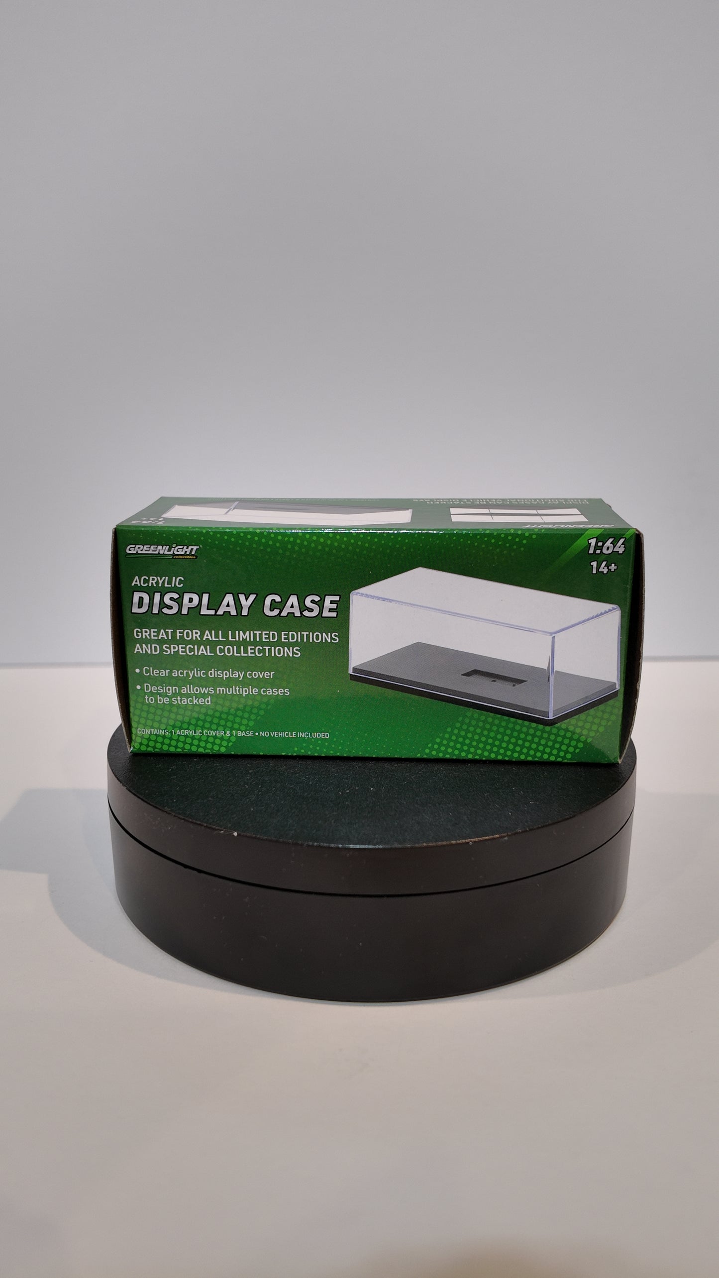 Greenlight 1:64 Acrylic Case with Plastic Base