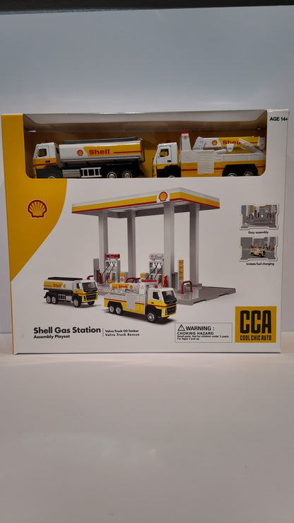 CCA 1:64 Shell Gas Station Playset with Volvo Oil Tanker & Volvo Tow Truck (9.75″ L x 5.5″ W x 5.5″ H